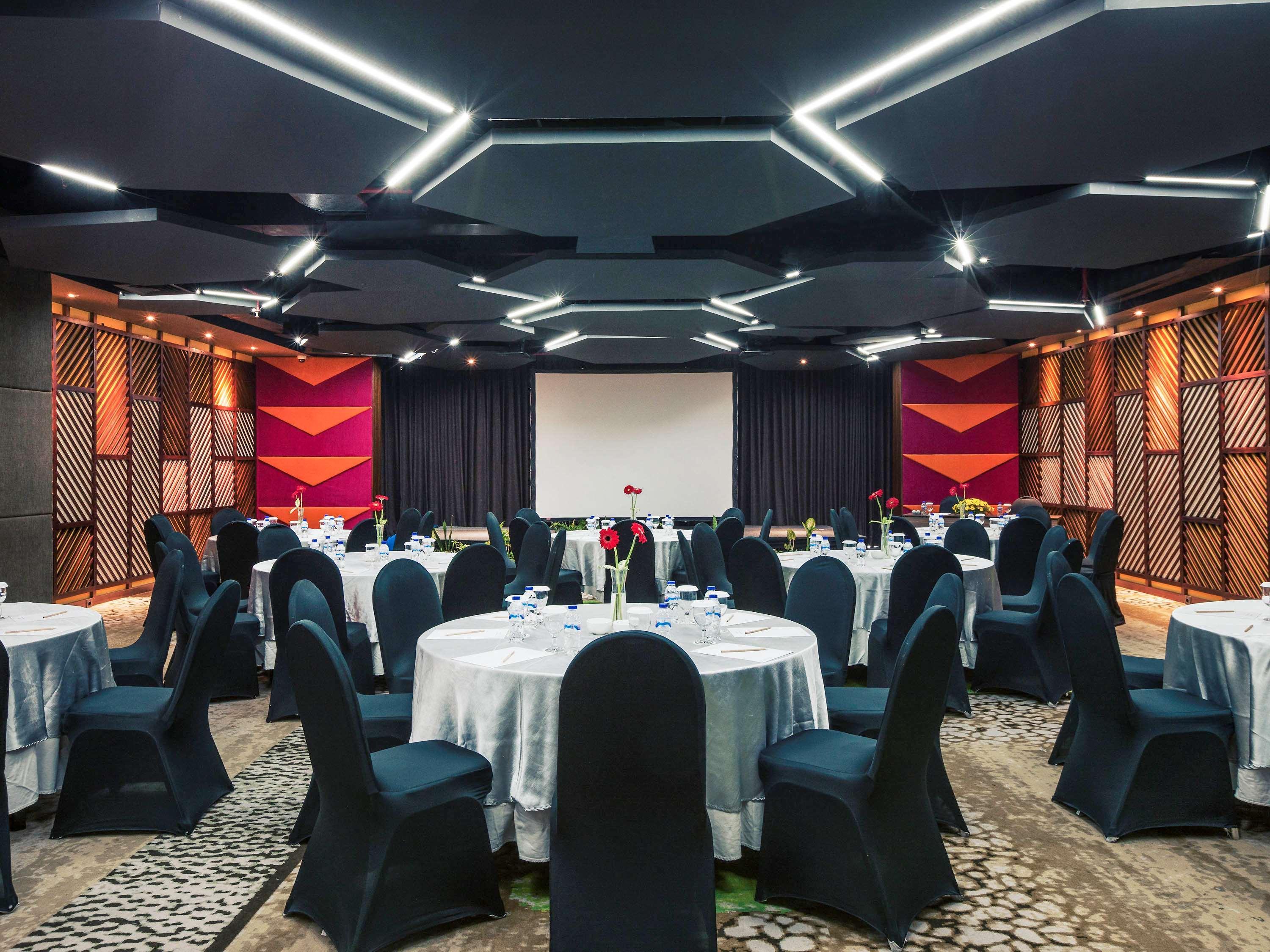 Mercure Surabaya Eksteriør billede