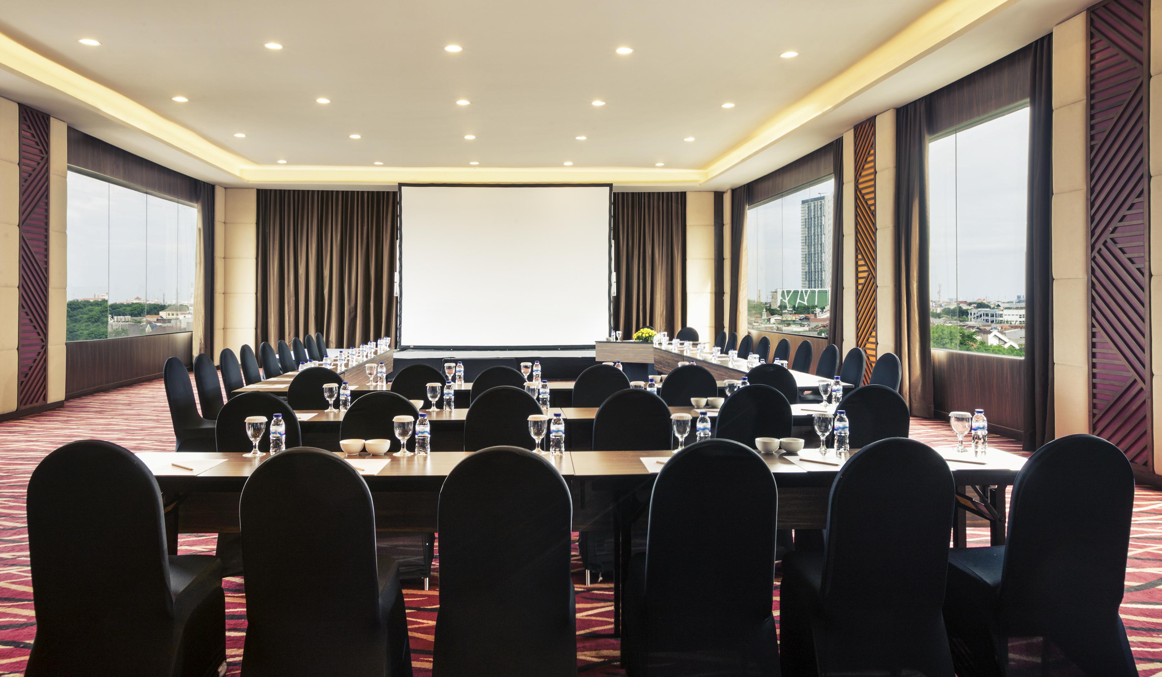 Mercure Surabaya Eksteriør billede
