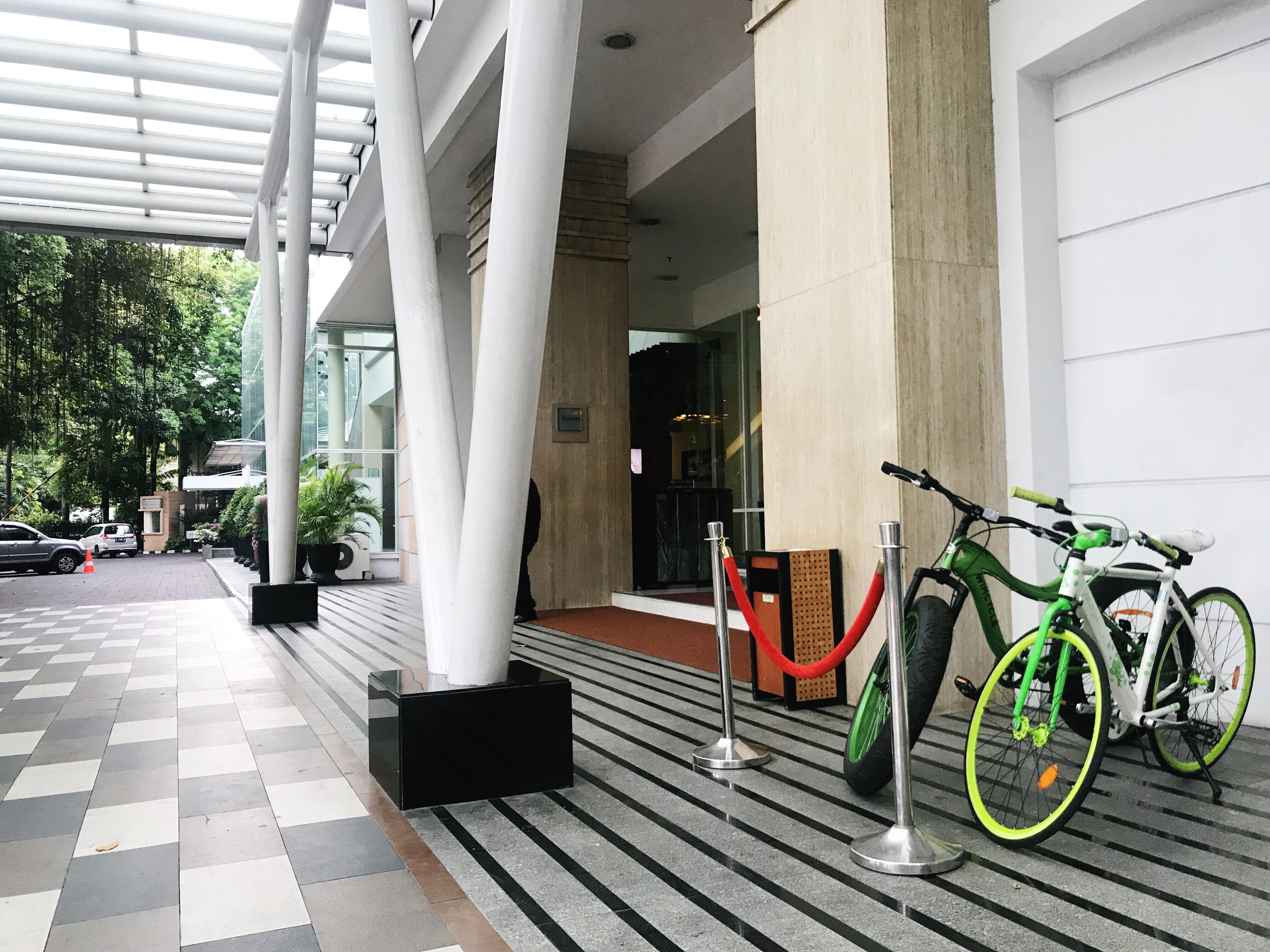 Mercure Surabaya Eksteriør billede