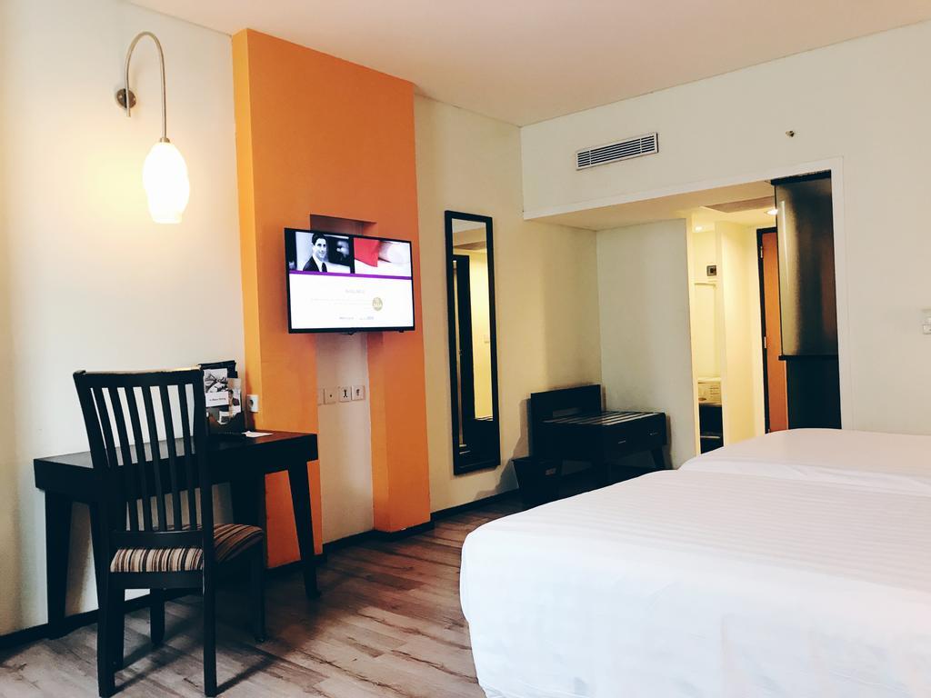 Mercure Surabaya Eksteriør billede