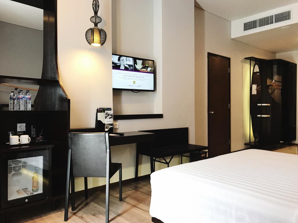 Mercure Surabaya Eksteriør billede