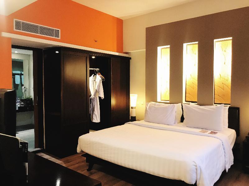 Mercure Surabaya Eksteriør billede